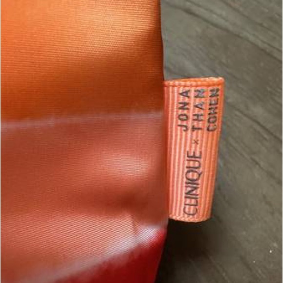 Clinique MakeUp Bag and Goodies - Picture 8 of 8